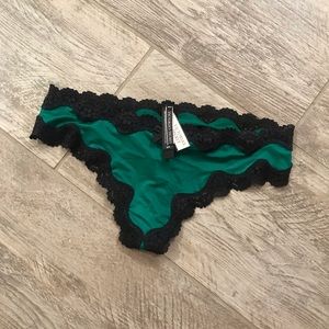Victoria’s Secret | Lace Thong